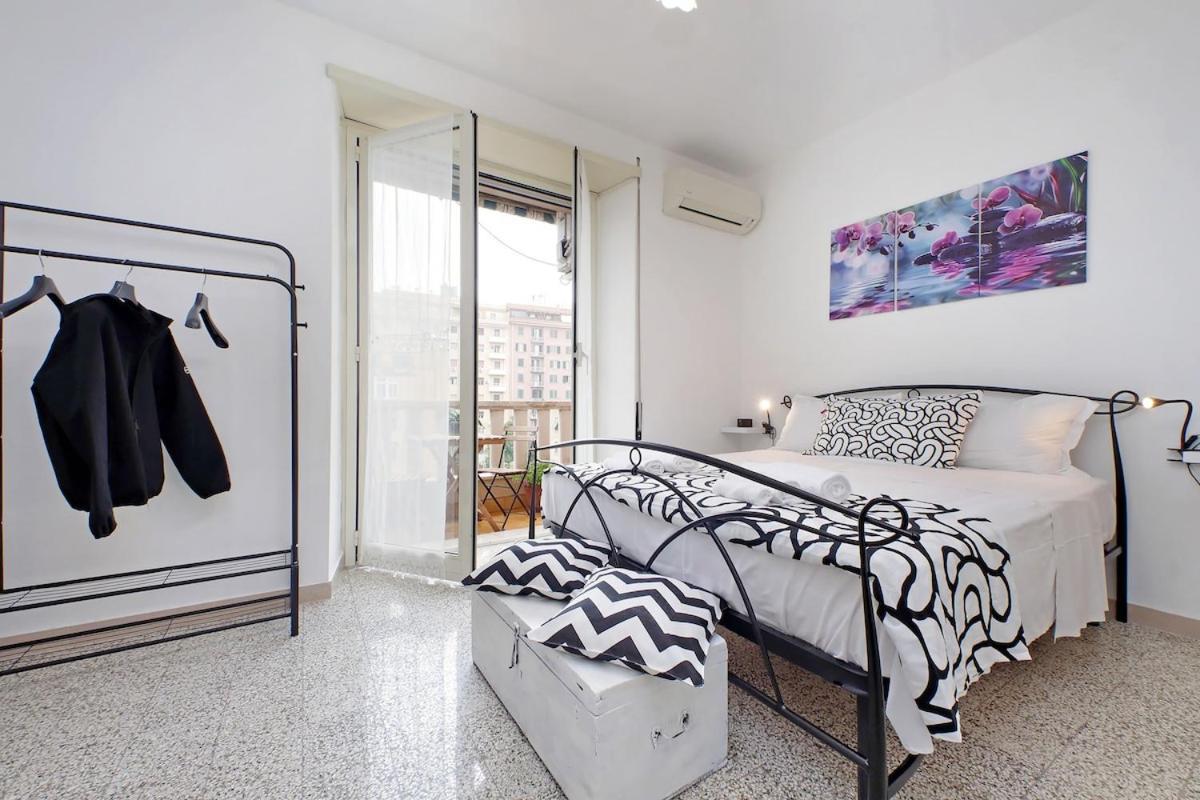 Center In A Few Minutes, La Fenice Apartment Rom